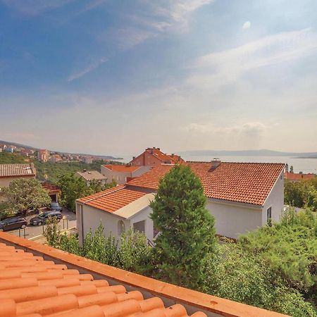 2 Bedroom Amazing Apartment In Crikvenica Exteriér fotografie