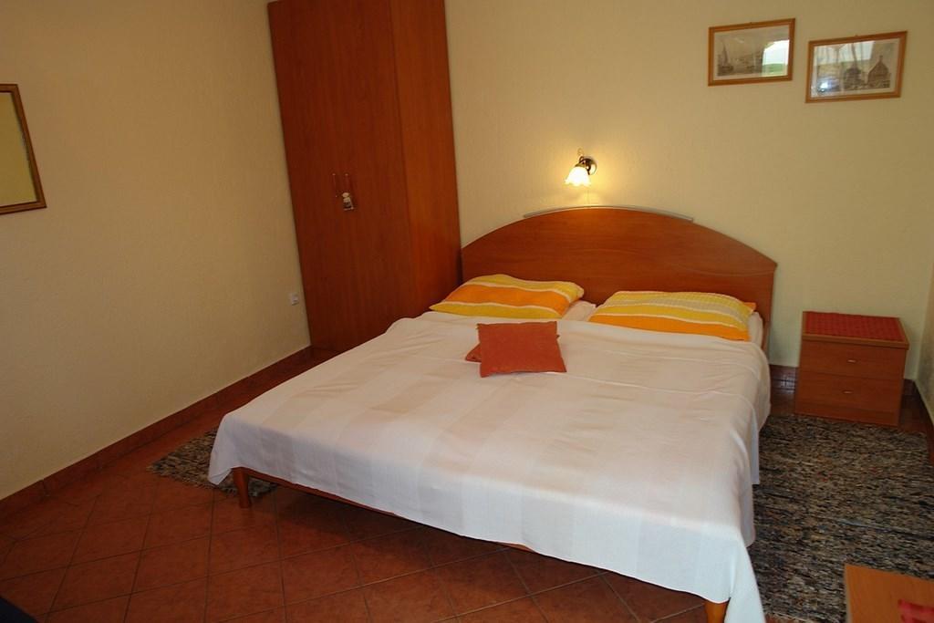 2 Bedroom Amazing Apartment In Crikvenica Pokoj fotografie